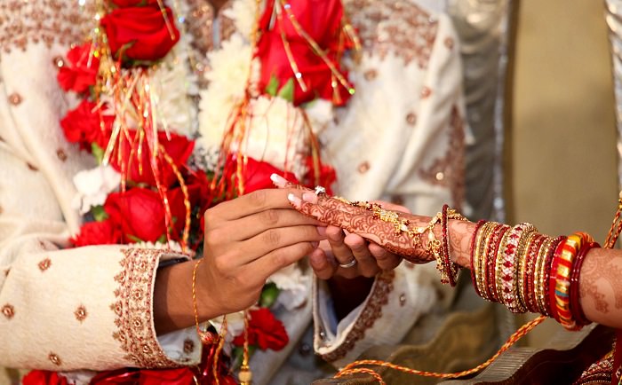 10 من اغرب عادات الزواج في العالم