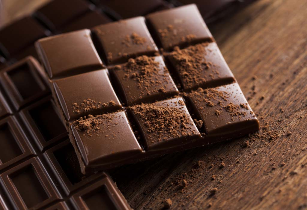 10 فوائد تأتي من أكل الشوكولاتة الداكنة